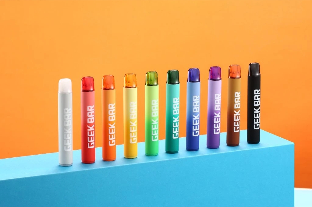 Geek Bar E600 Vape - Jungle Juice: Your Pocket-Sized Canadian Flavour Expedition